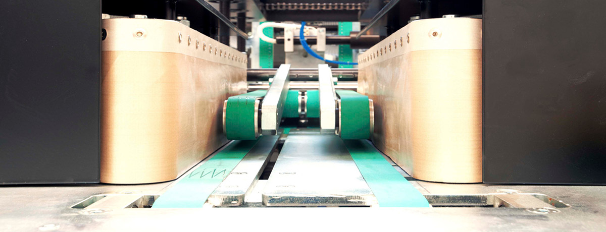 Packaging and heat sealing using standard grade PTFE coated fiberglass fabric
